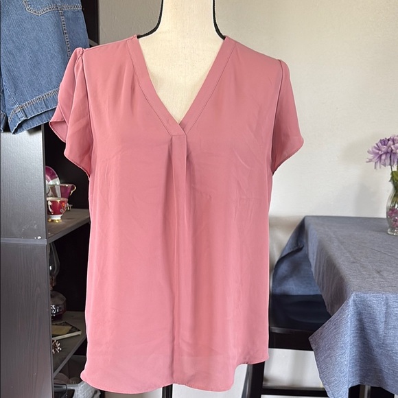 LOFT Women’s Size L Dusty Rose Button Back Cap Sleeved Shirt - Picture 1 of 6